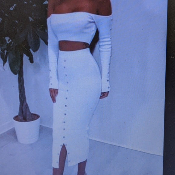 Crop Top & Slit Skirt set - Picture 6 of 7